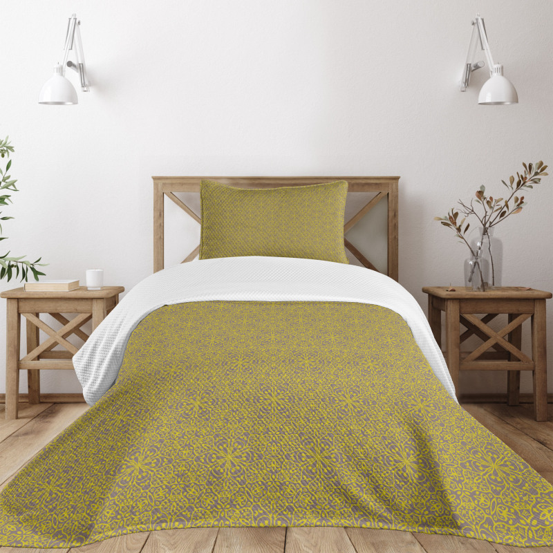 Oriental Floral Hexagonal Bedspread Set