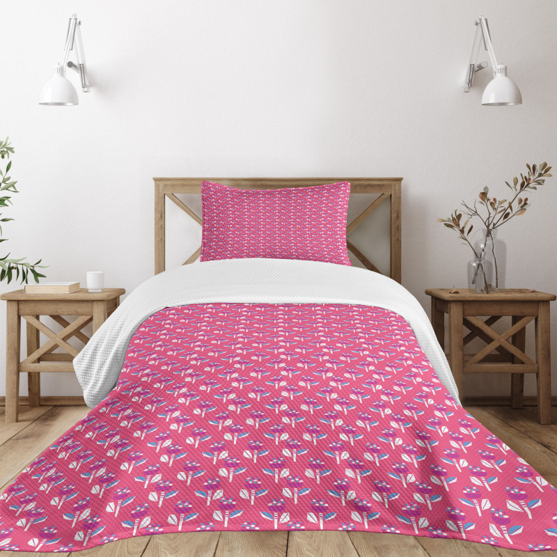 Abstract Flowers Bedspread Set