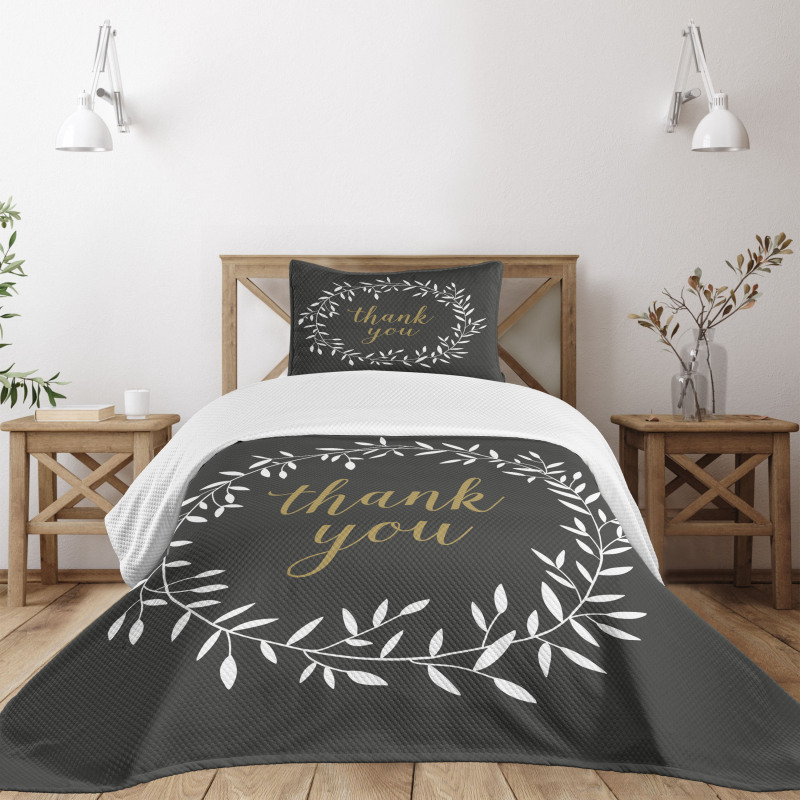 Olive Branch Round Frame Bedspread Set