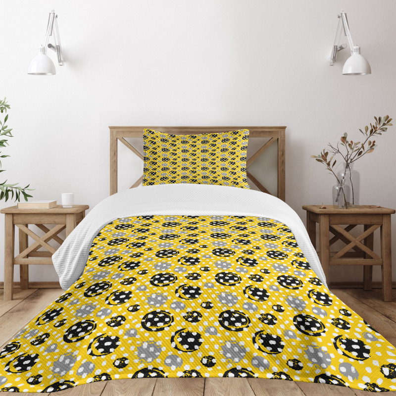 Abstract Paint Smears Circles Bedspread Set