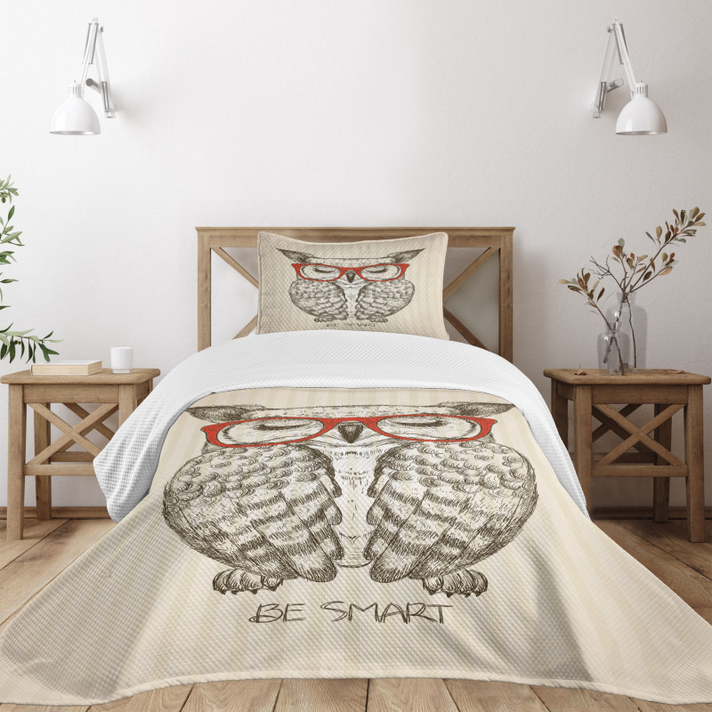 Owl with Be Smart Lettering Bedspread Set