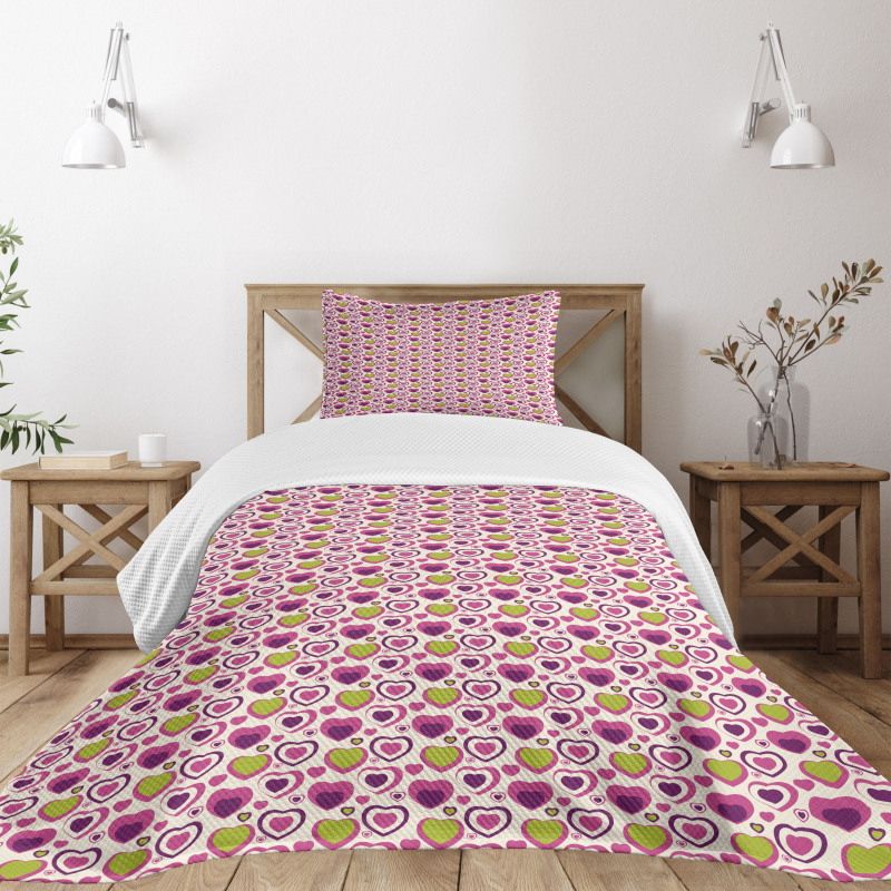 Pastel Colors Love Shapes Bedspread Set