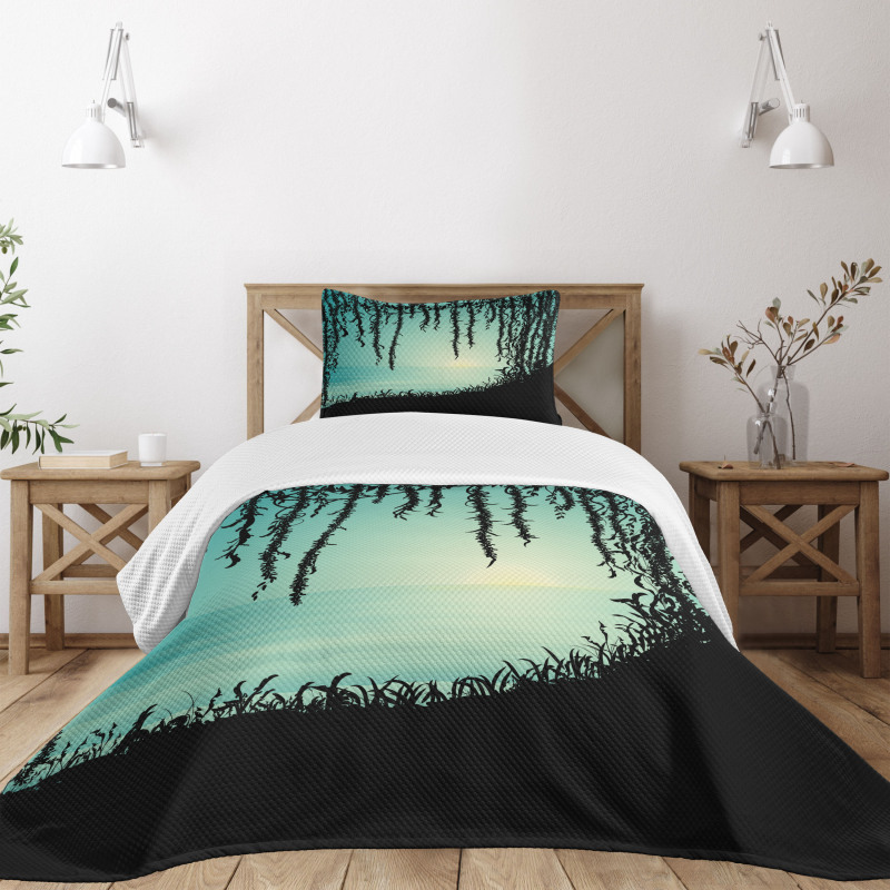 Liana Cave and Sea Bedspread Set