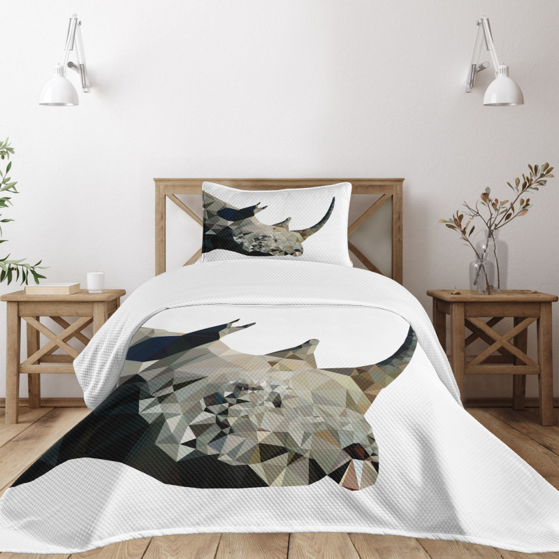 Polygonal Savannah Wildlife Bedspread Set