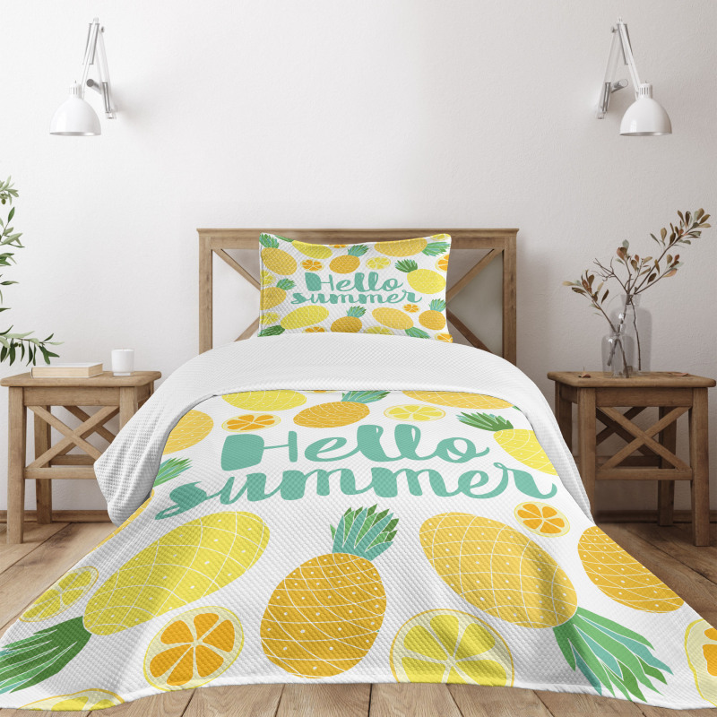 Pineapples and Fruits Bedspread Set