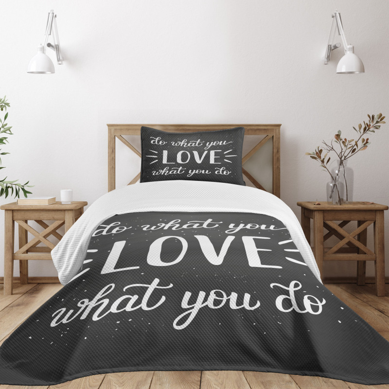 Hand Lettering Typography Bedspread Set