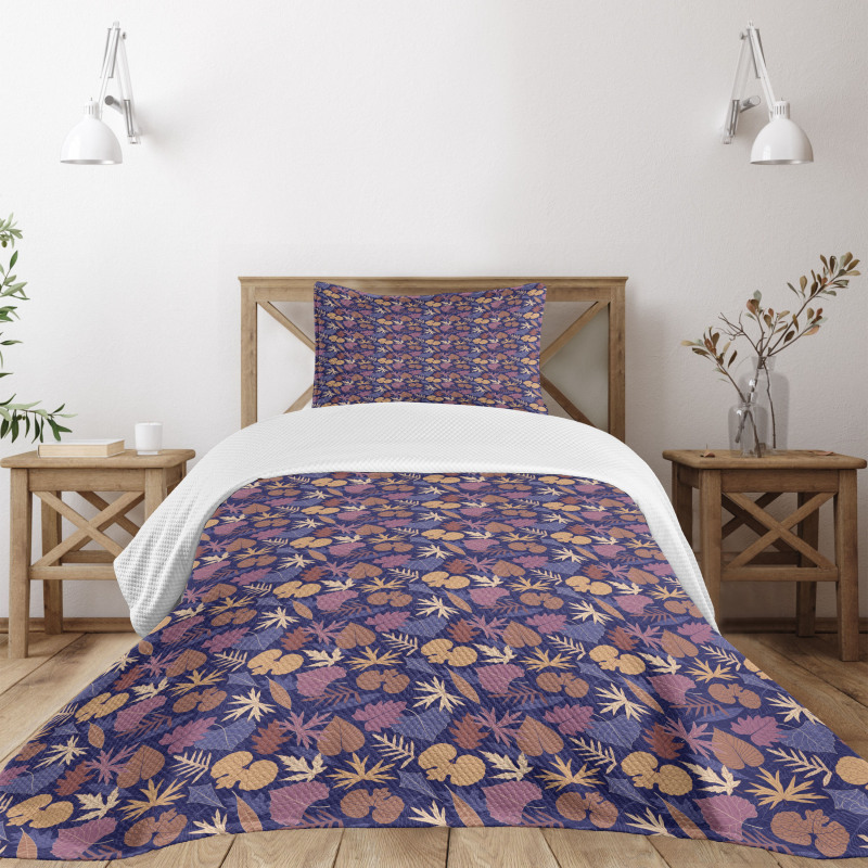 Graceful Leafage Vintage Bedspread Set