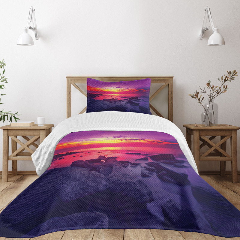 Sunset over Sea Cloudy Bedspread Set