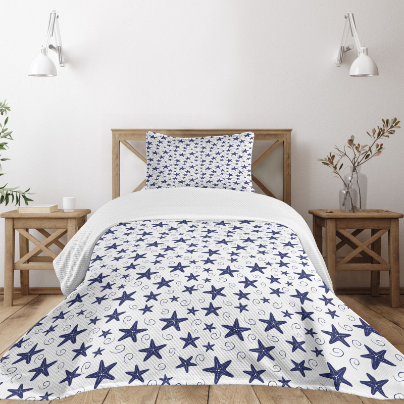 Starfish and Curls Pattern Bedspread Set