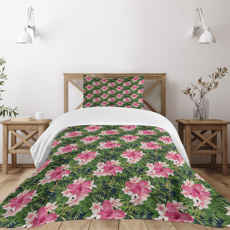 Blooming Hawaiian Jungle Bedspread Set