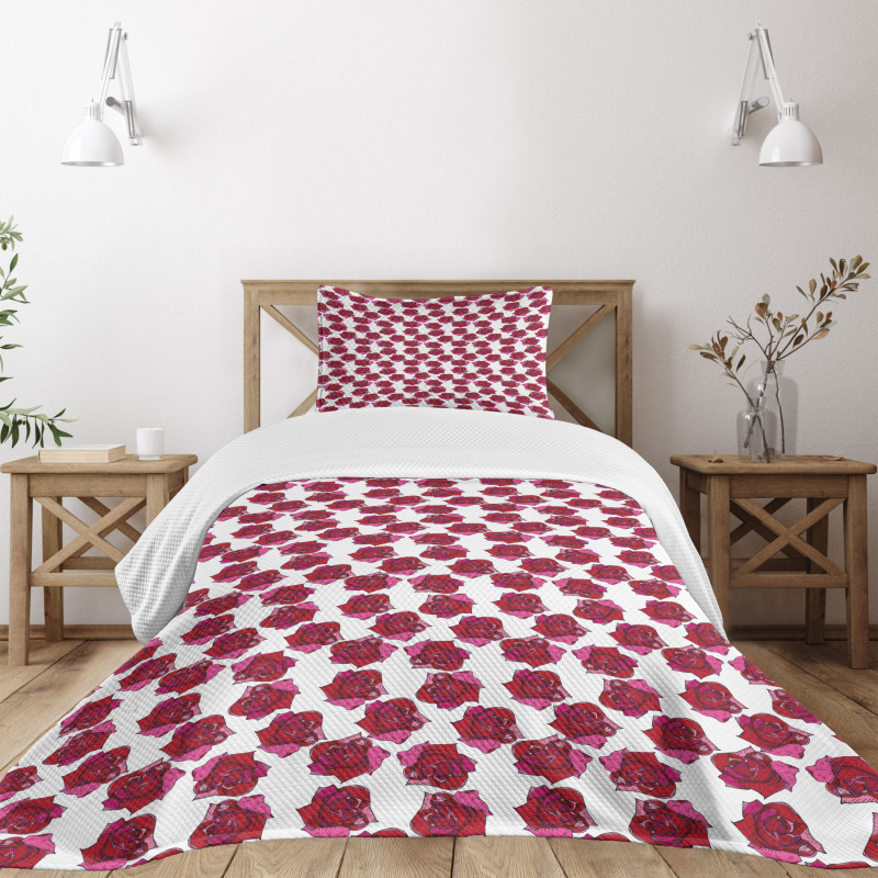 Sketchy Abstract Floral Image Bedspread Set