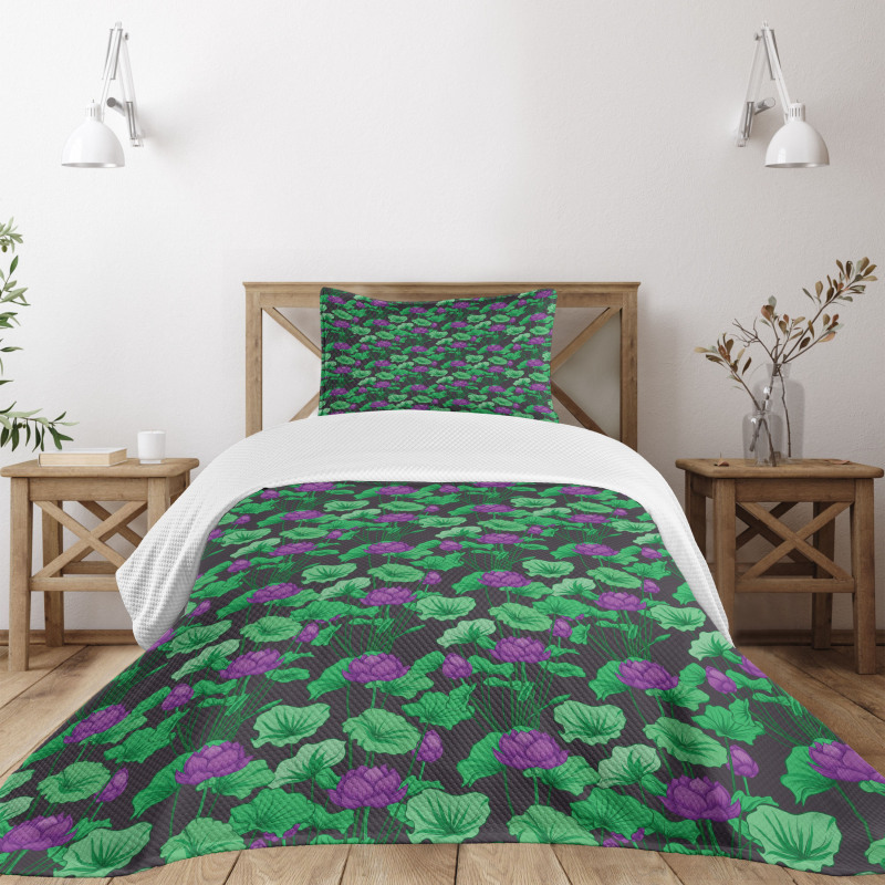 East Floral Elements Bedspread Set