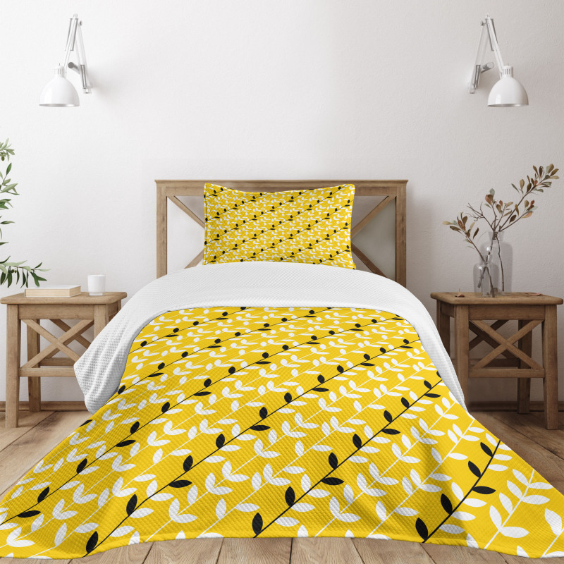 Diagonal Leaf Pattern Bedspread Set