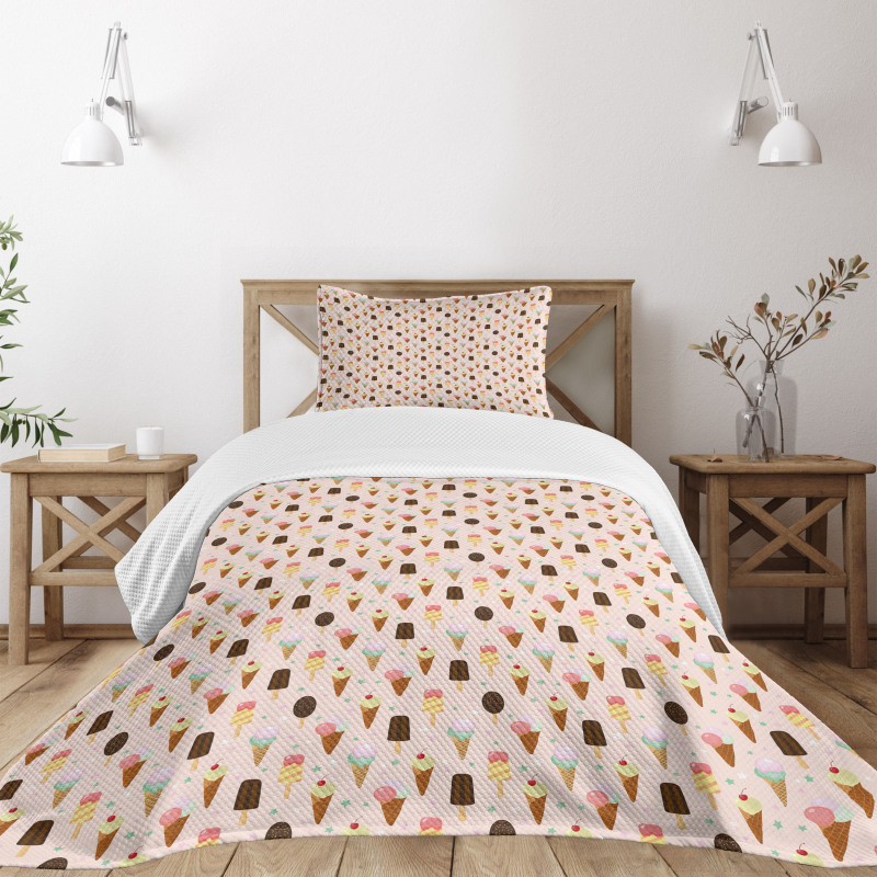 Scoops and Popsicles Bedspread Set