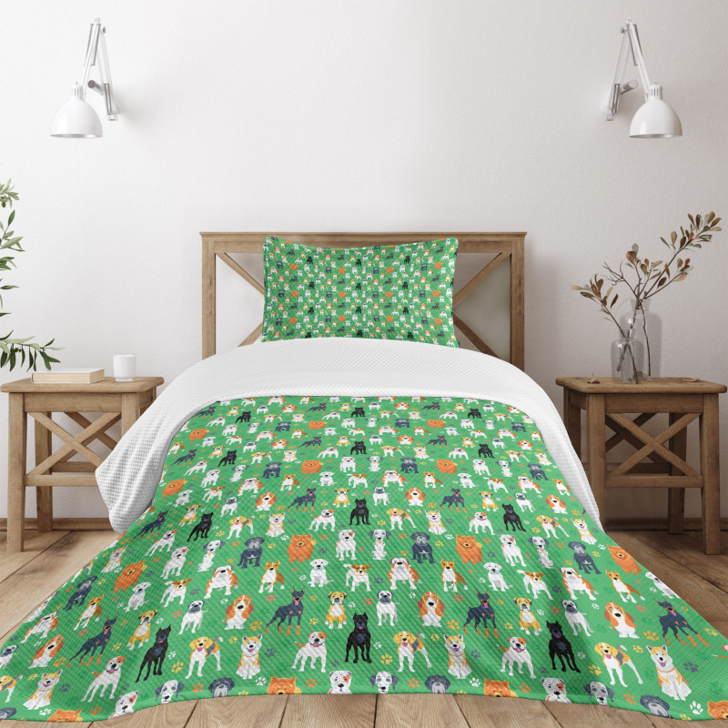 Various Species Paw Print Bedspread Set