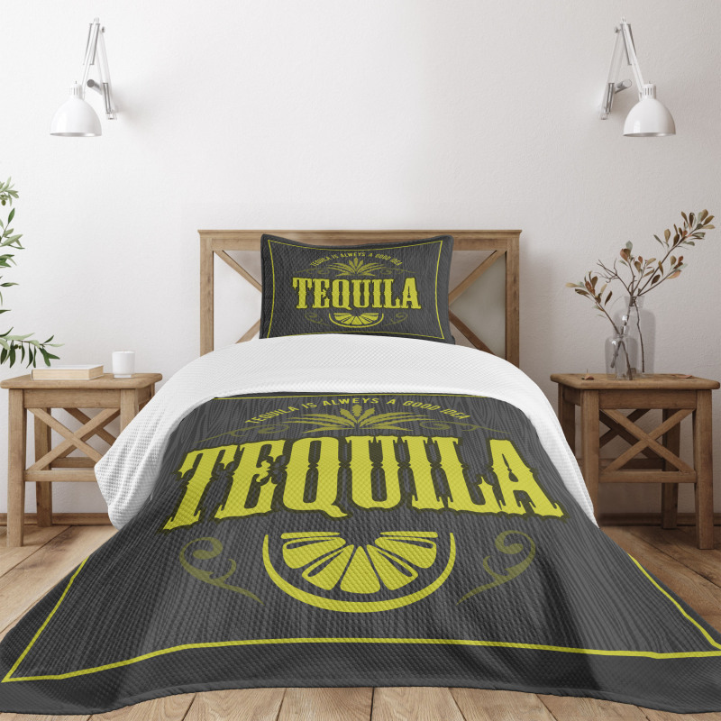 Vintage Alcohol Themed Text Bedspread Set