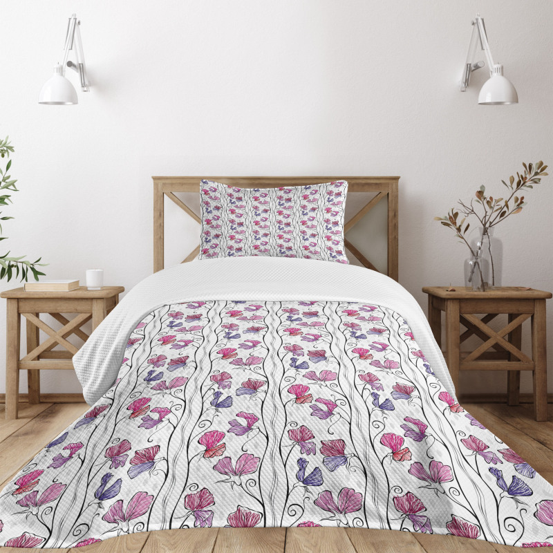 Flowers on Thin Branches Art Bedspread Set