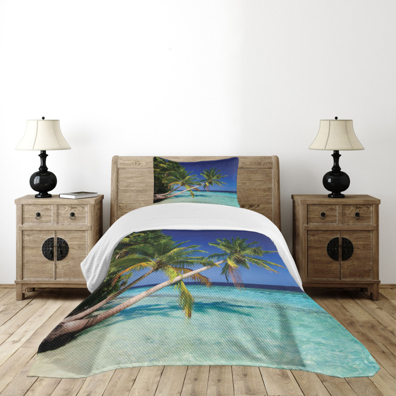 Maldives Bay Resort Bedspread Set