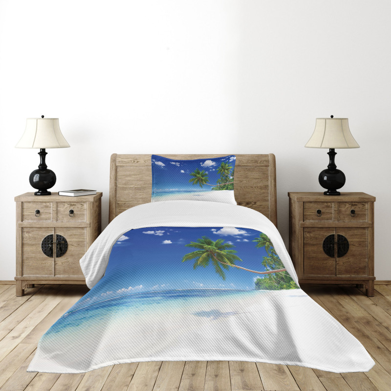 Lagoon Palm Leaf Clouds Bedspread Set