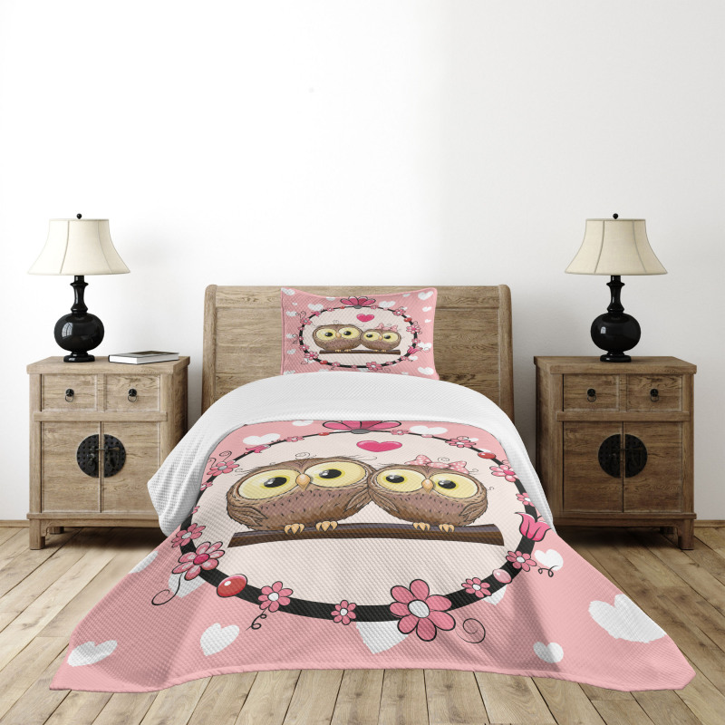 Couple on Branch Bedspread Set