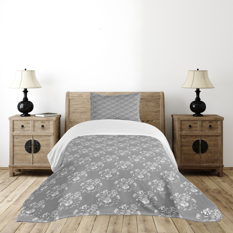 Delicate Wild Flowers Pansy Bedspread Set