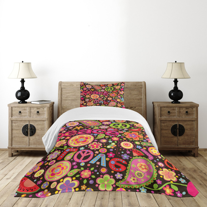Hippie Paisley Leaves Bedspread Set