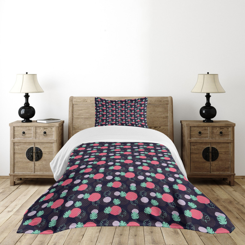 Monstera Leaves and Rounds Bedspread Set