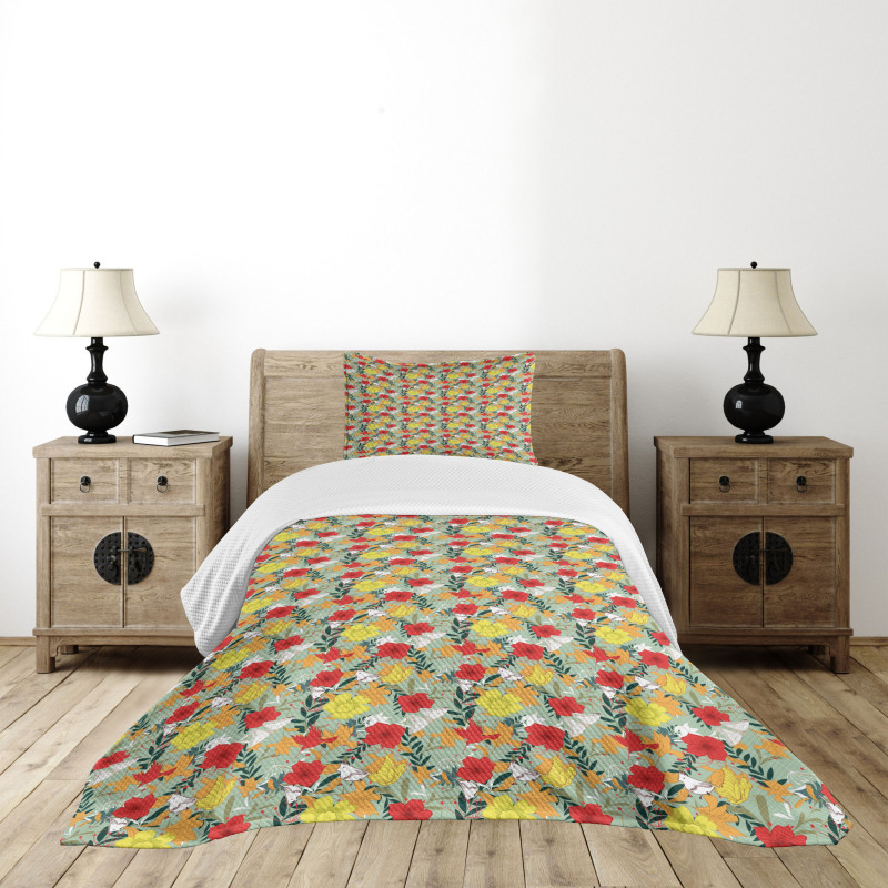 Jungle Blossoms Hibiscus Bedspread Set