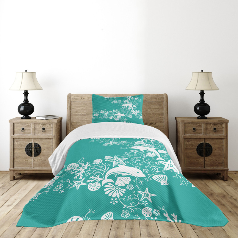 Dolphins and Flowers Bedspread Set