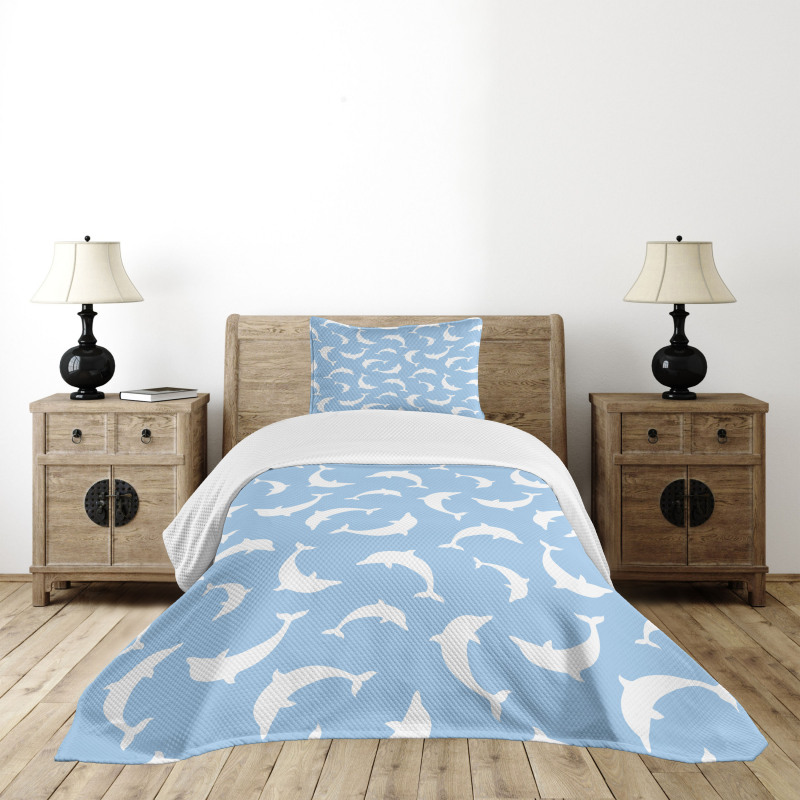 Pattern with Dolphins Bedspread Set