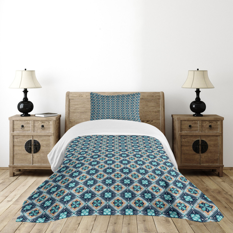 Flower Motif Squares Bedspread Set