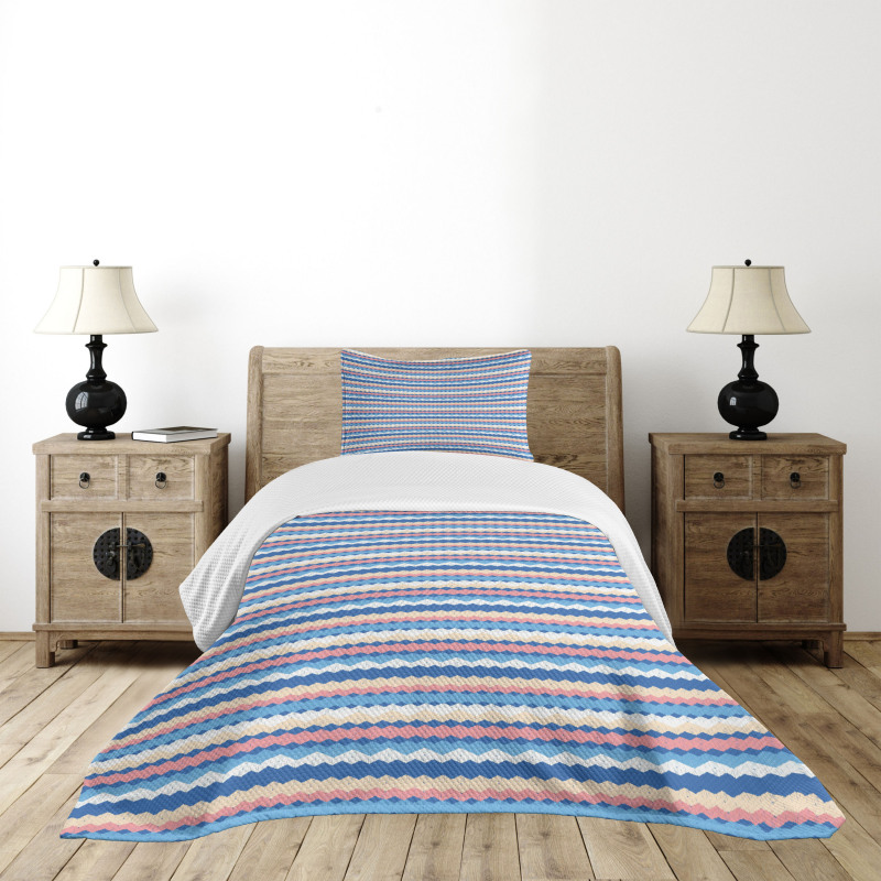 Grunge and Colorful Zigzags Bedspread Set