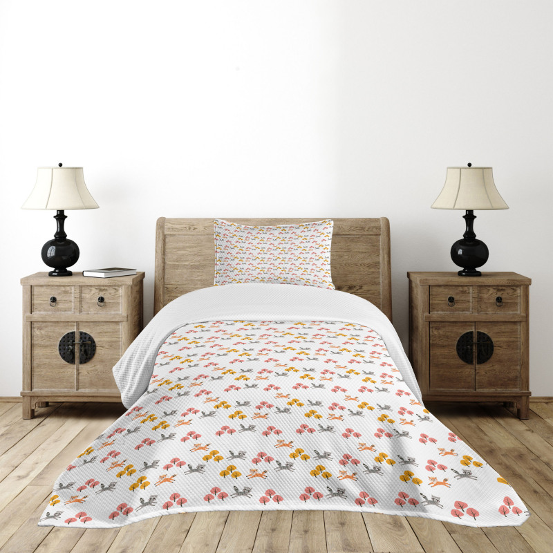 Little Raccoons and Foxes Bedspread Set