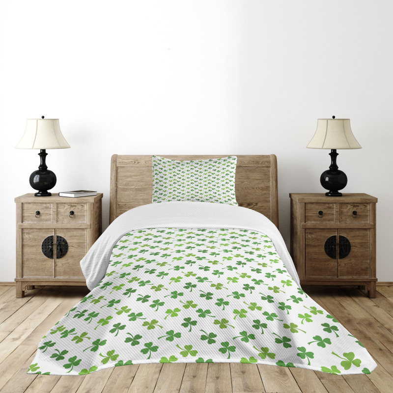 Shamrock Bedspread Set