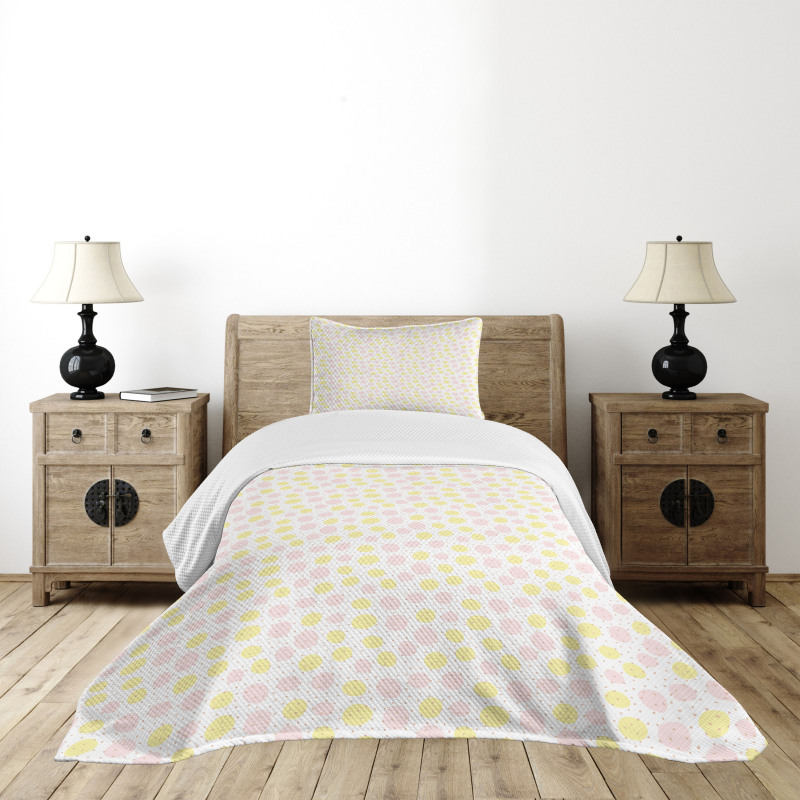 Pastel Tone Blots Bedspread Set