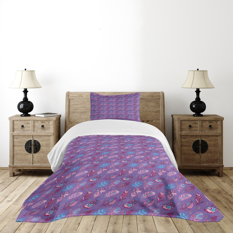 Ornate Feathers Polka Dots Bedspread Set