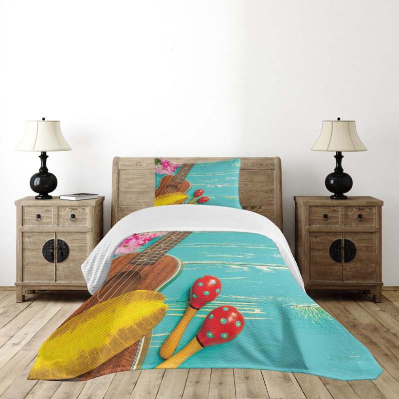 Hawaiian Summer Ukulele Bedspread Set