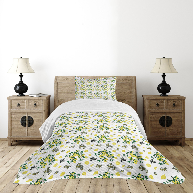 Olives and Lemons Growing Bedspread Set