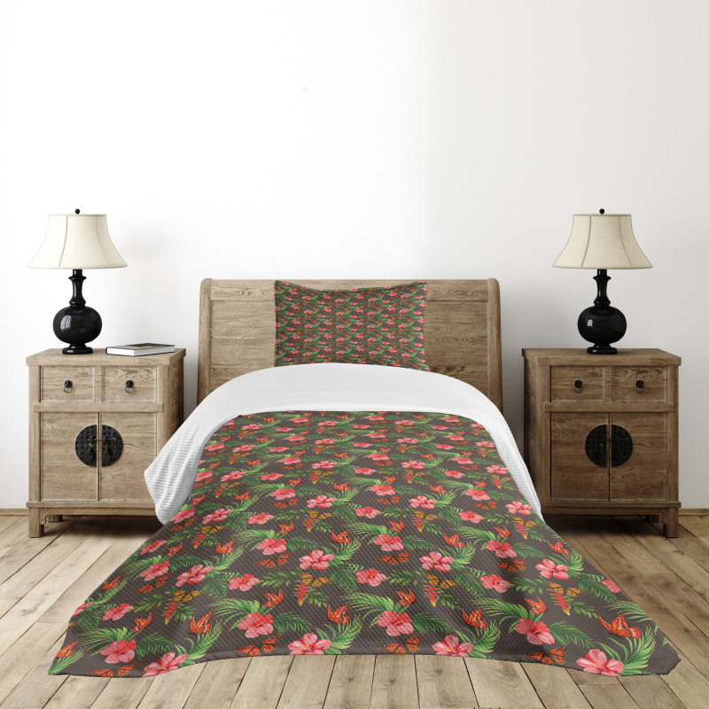 Exotic Flourishes Flies Bedspread Set