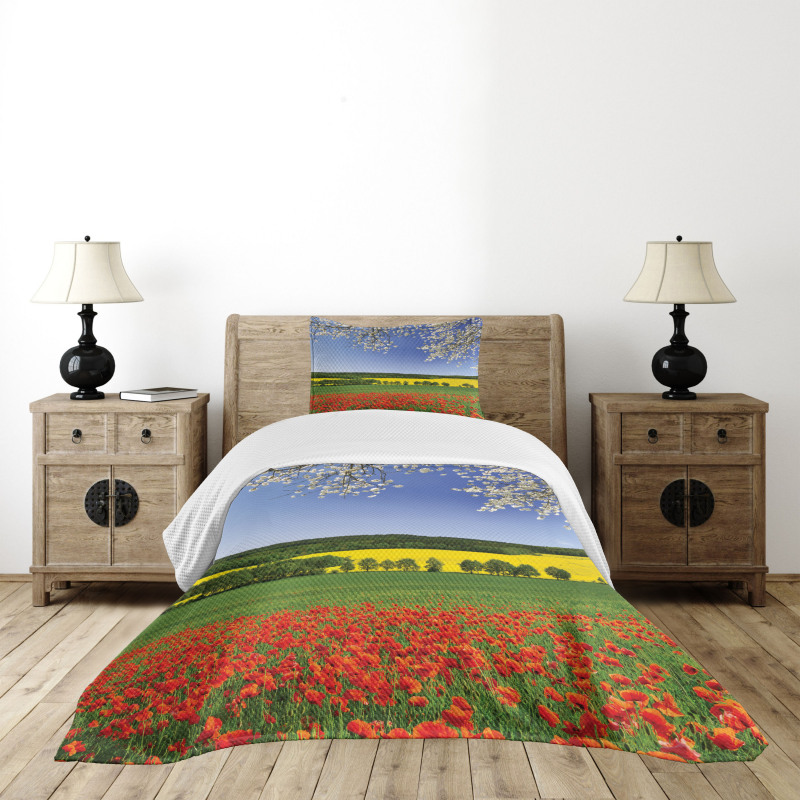 Poppy Field Landscape Bedspread Set