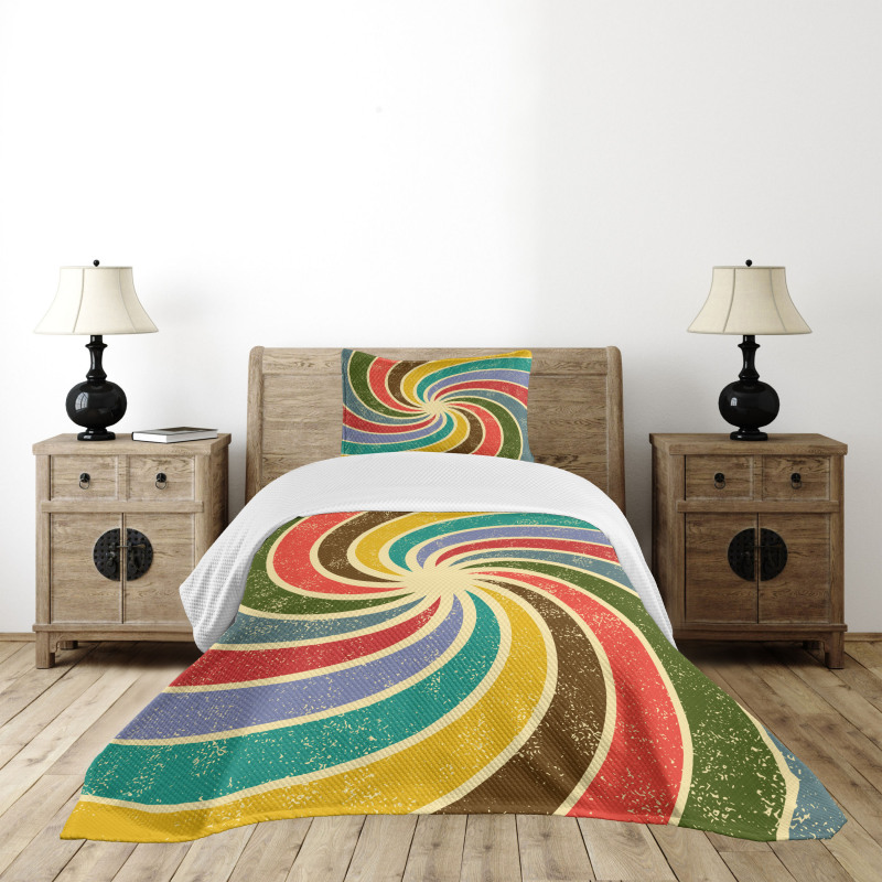 Nostalgic Spiral Bedspread Set