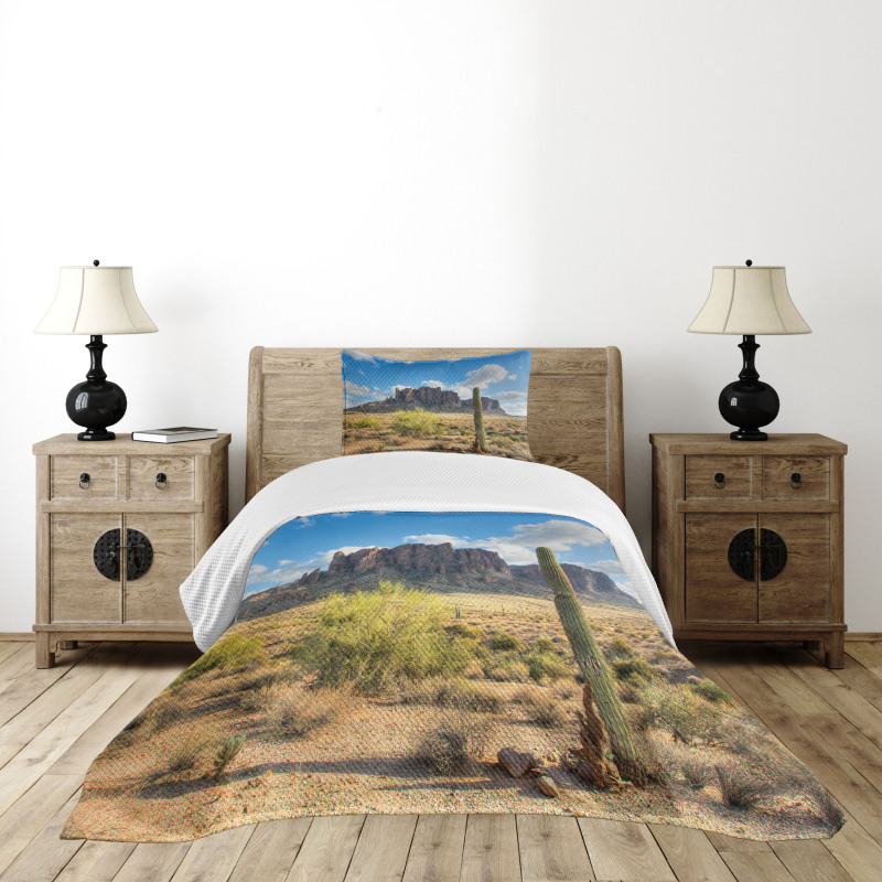 Canyon Cloudy Cliff Bedspread Set