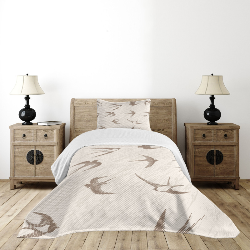 Flying Birds Bedspread Set