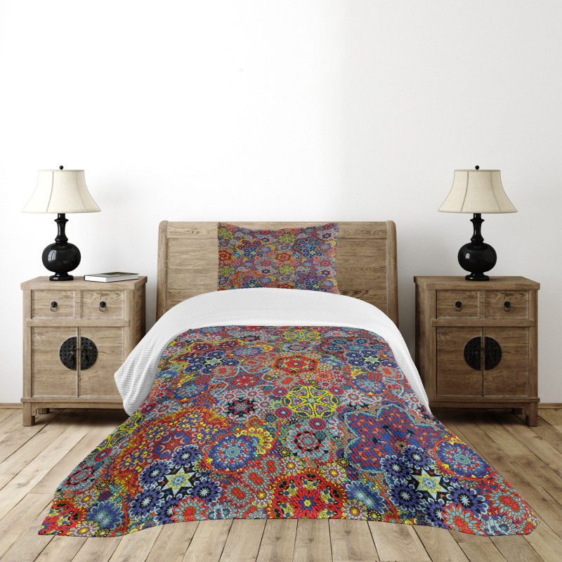 Combined Nested Paisley Bedspread Set