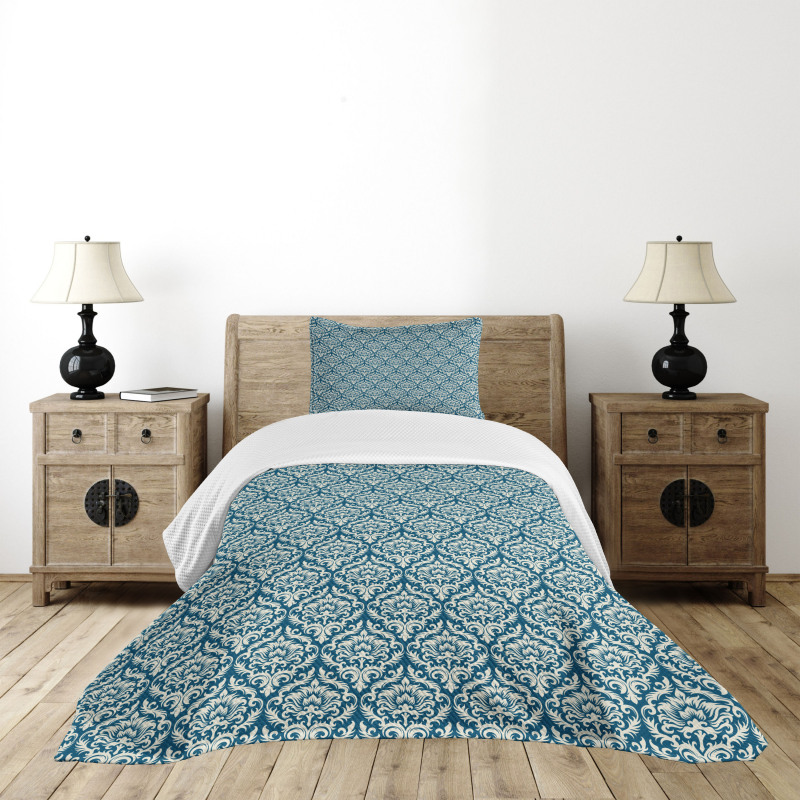 Blue Floral Pattern Bedspread Set
