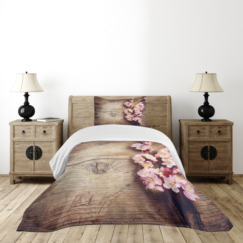 Spring Blossom on Wood Bedspread Set