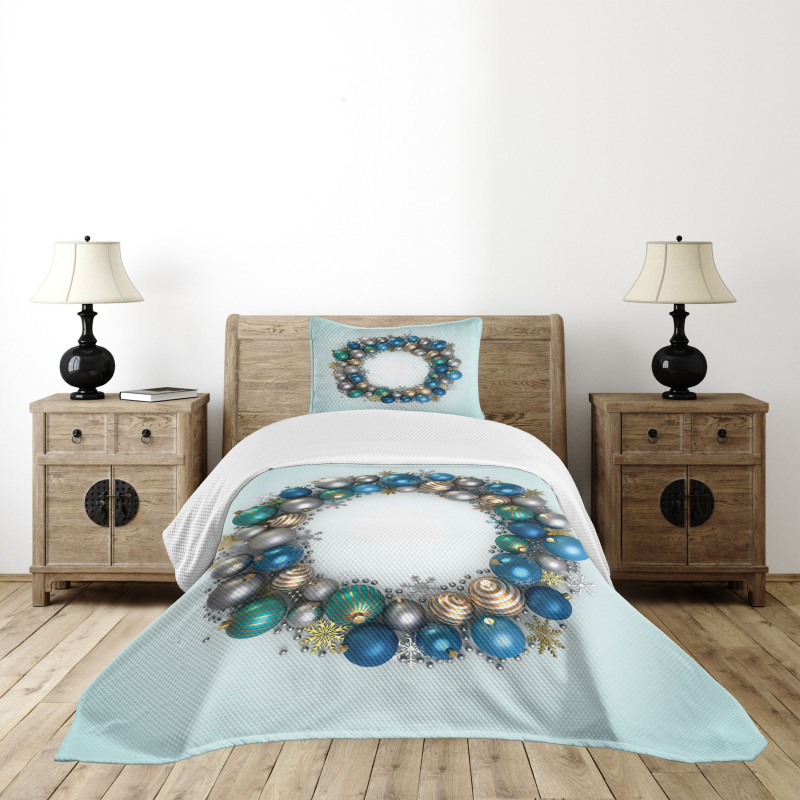 New Years Ornament Bedspread Set