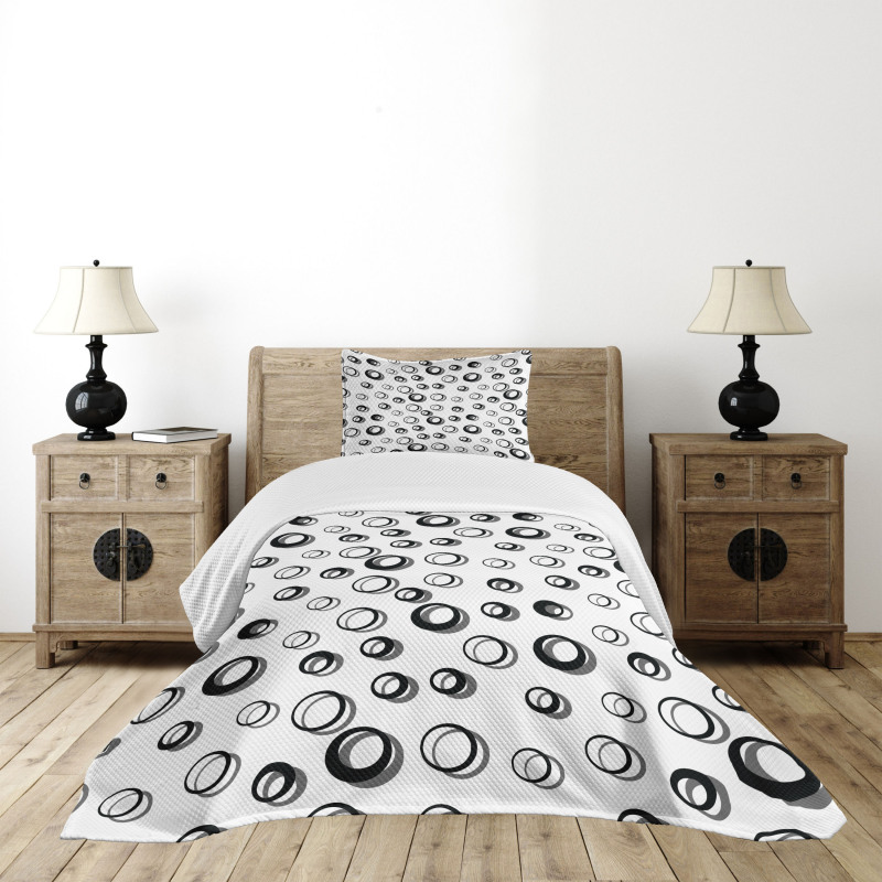 Minimalist Rounds Bedspread Set