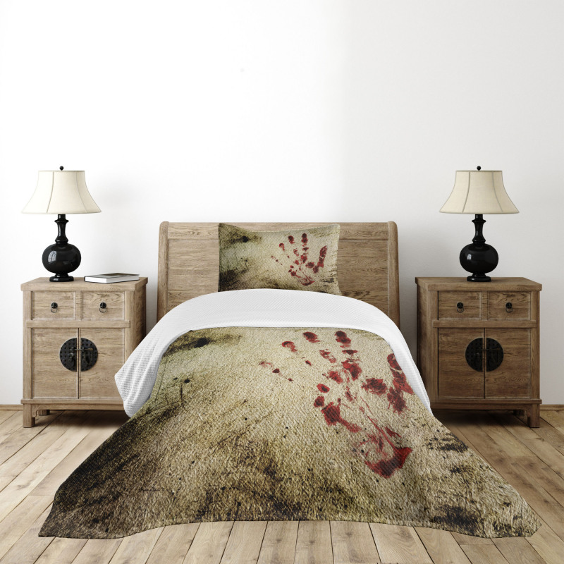 Bloddy Dirty Hand Bedspread Set