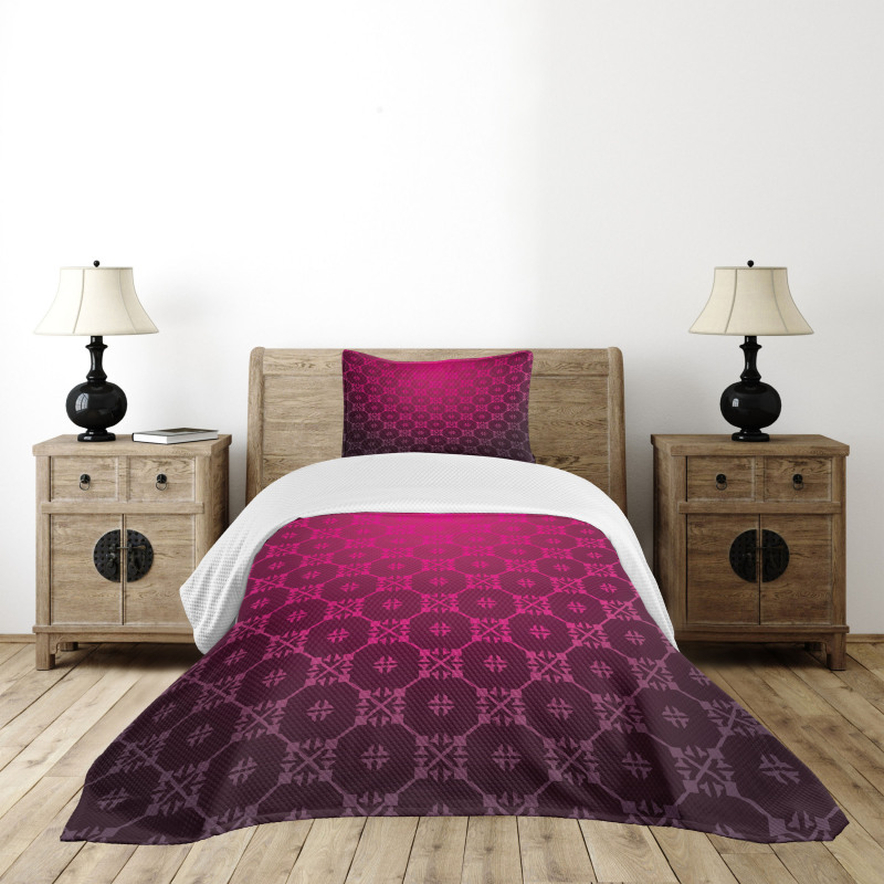 Medieval Style Stripes Bedspread Set